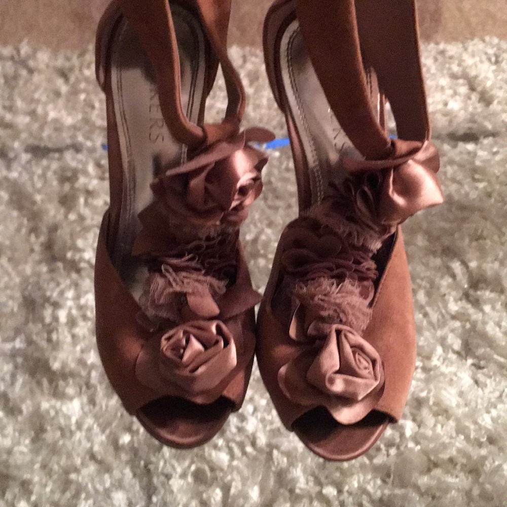 Mauve heels